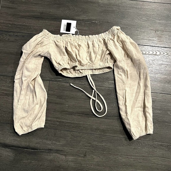 NWT Adika Oceana Off The Shoulder Long Sleeve Cropped Top Size S/M - Picture 3 of 6